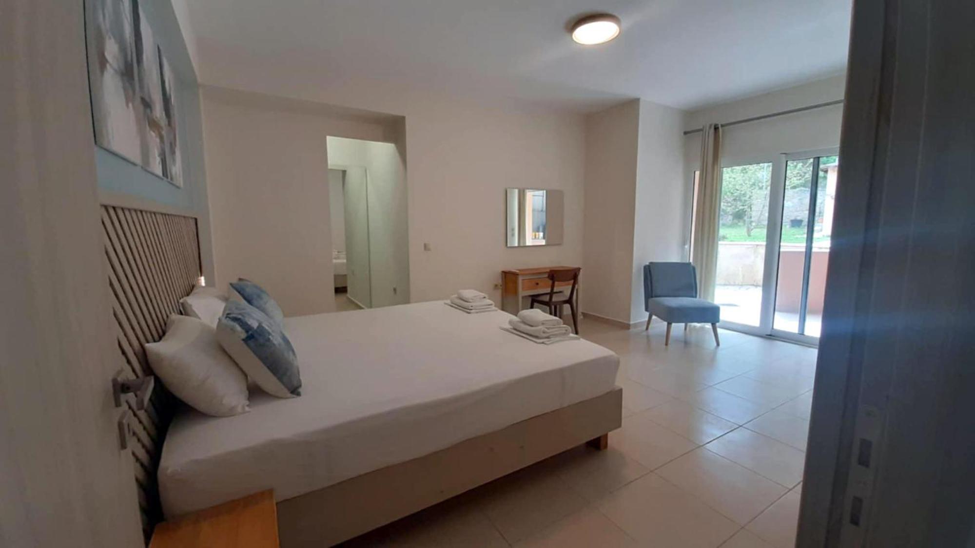 Loggos View Apartments Lixouri Exterior foto
