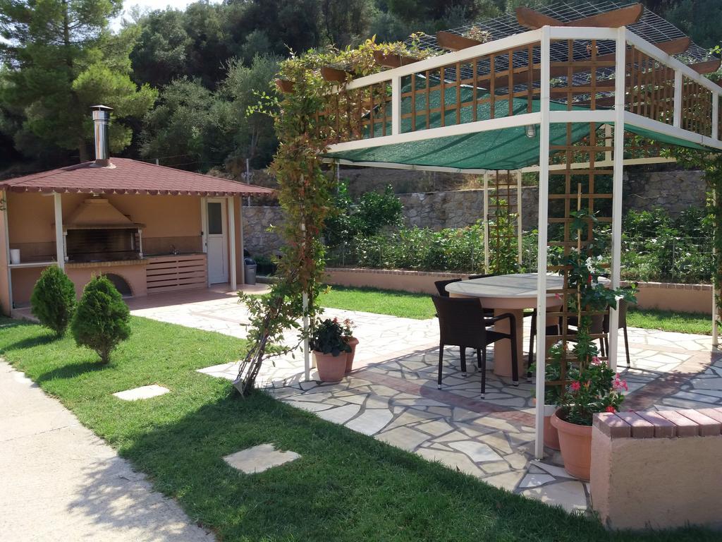 Loggos View Apartments Lixouri Exterior foto
